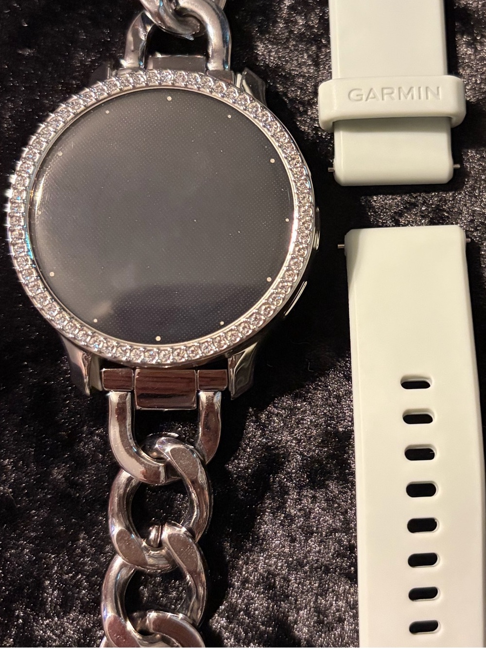 Garmin Venu 3S —  Silver Smartwatch with Light Green Interchangeable Band